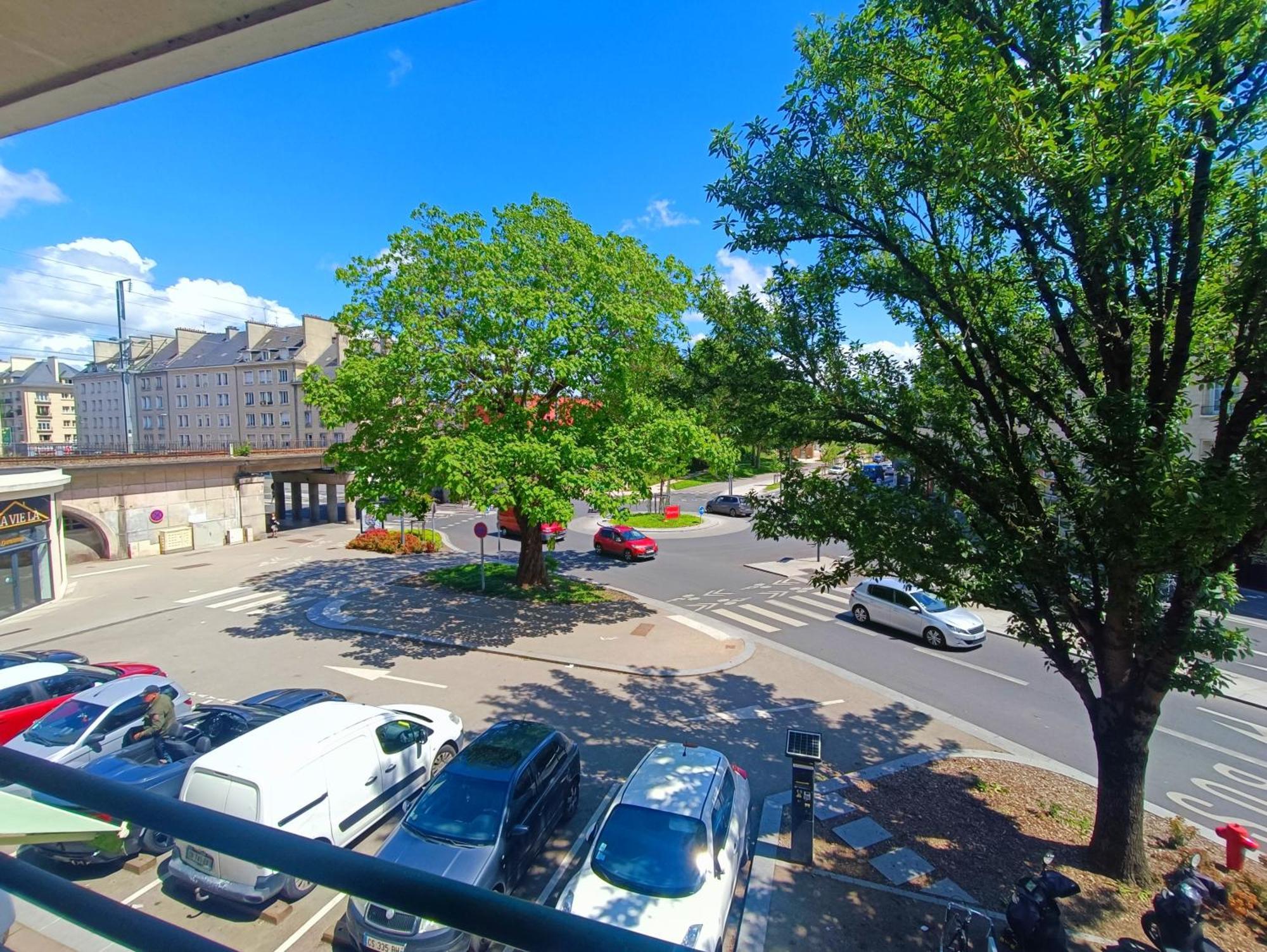 A 5 Min A Pied De La Gare, Du Tram Et Des Rives De L'orne Appartement *